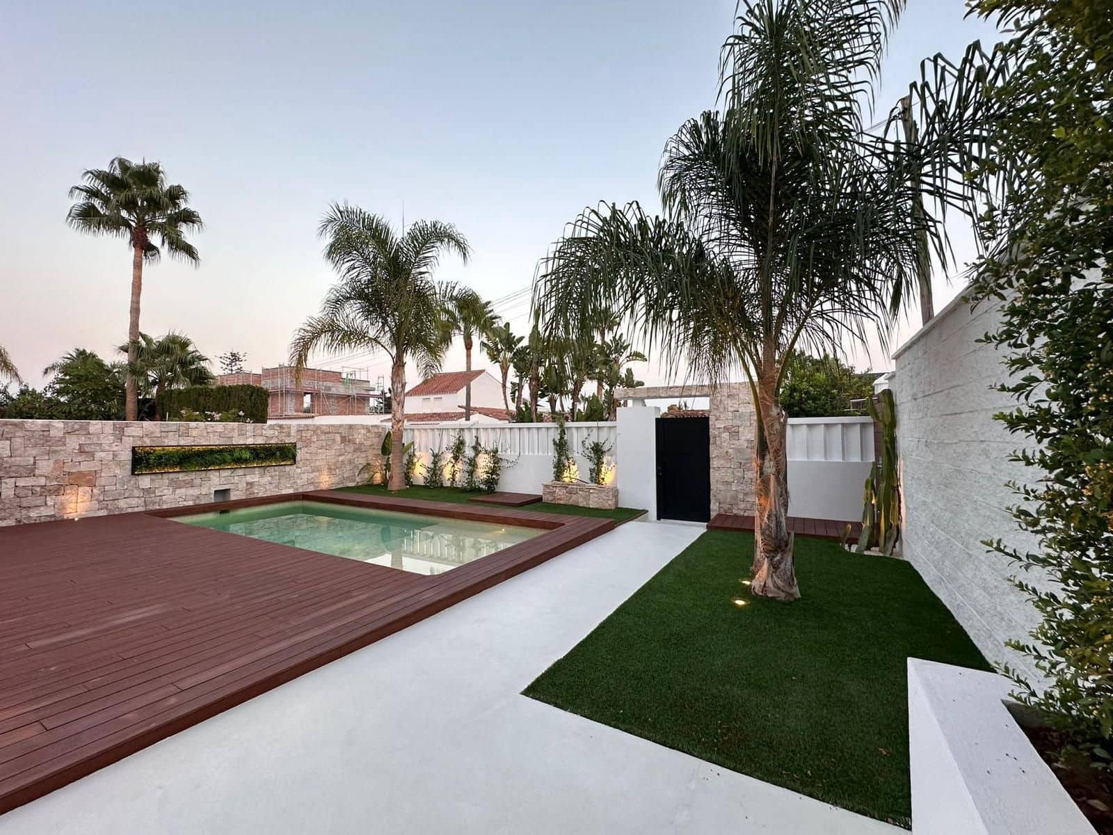 Chalet de 4 habitaciones en Costalita en venta - 1.495.000 € (Ref: 9694915)