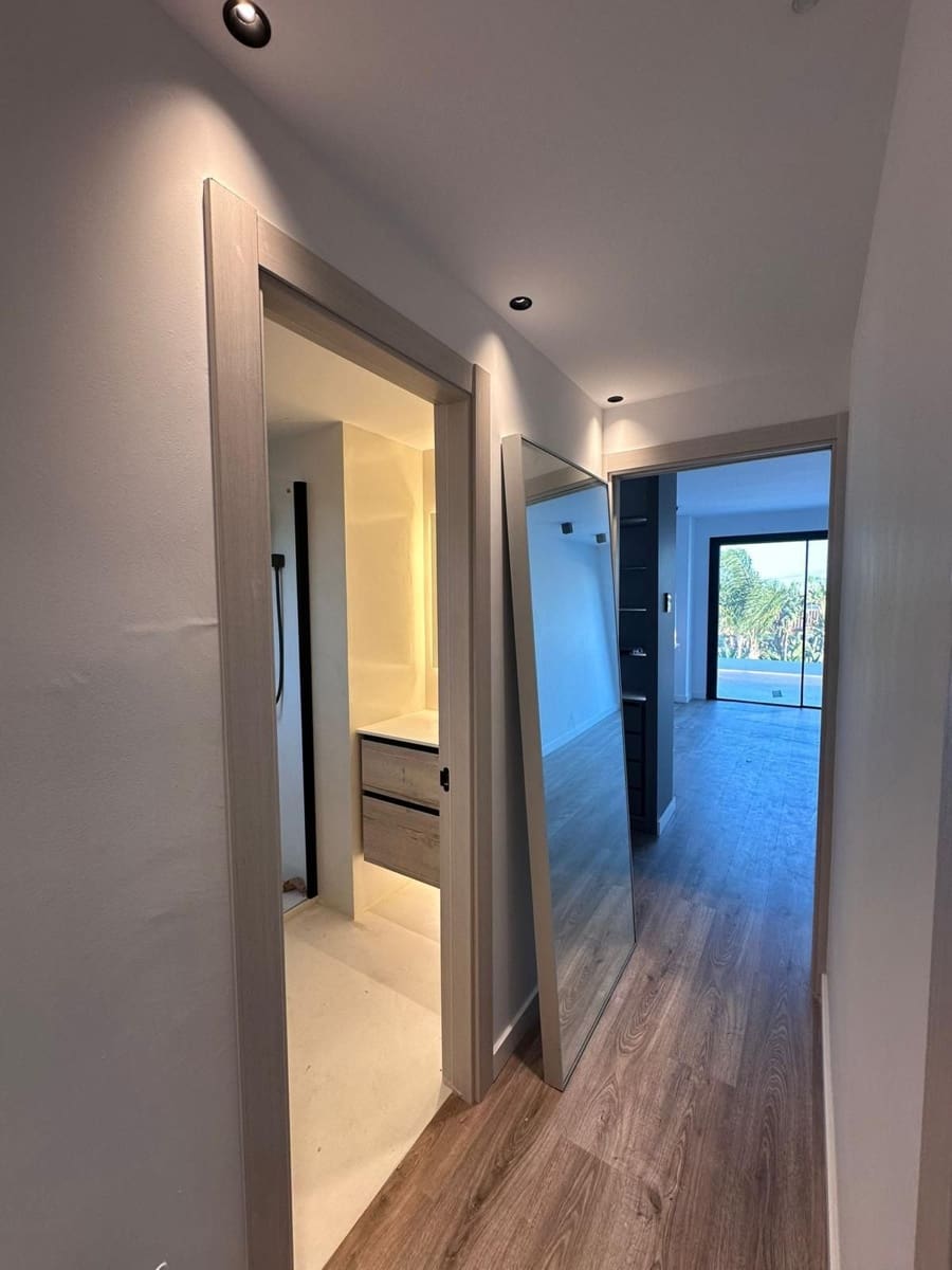 Chalet de 4 habitaciones en Costalita en venta - 1.495.000 € (Ref: 9694915)