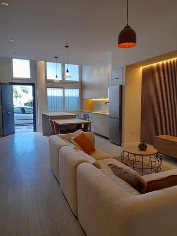 3 soveværelse Lejlighed til salg i El Ejido, Málaga by - € 485.000 (Ref: 9694919)