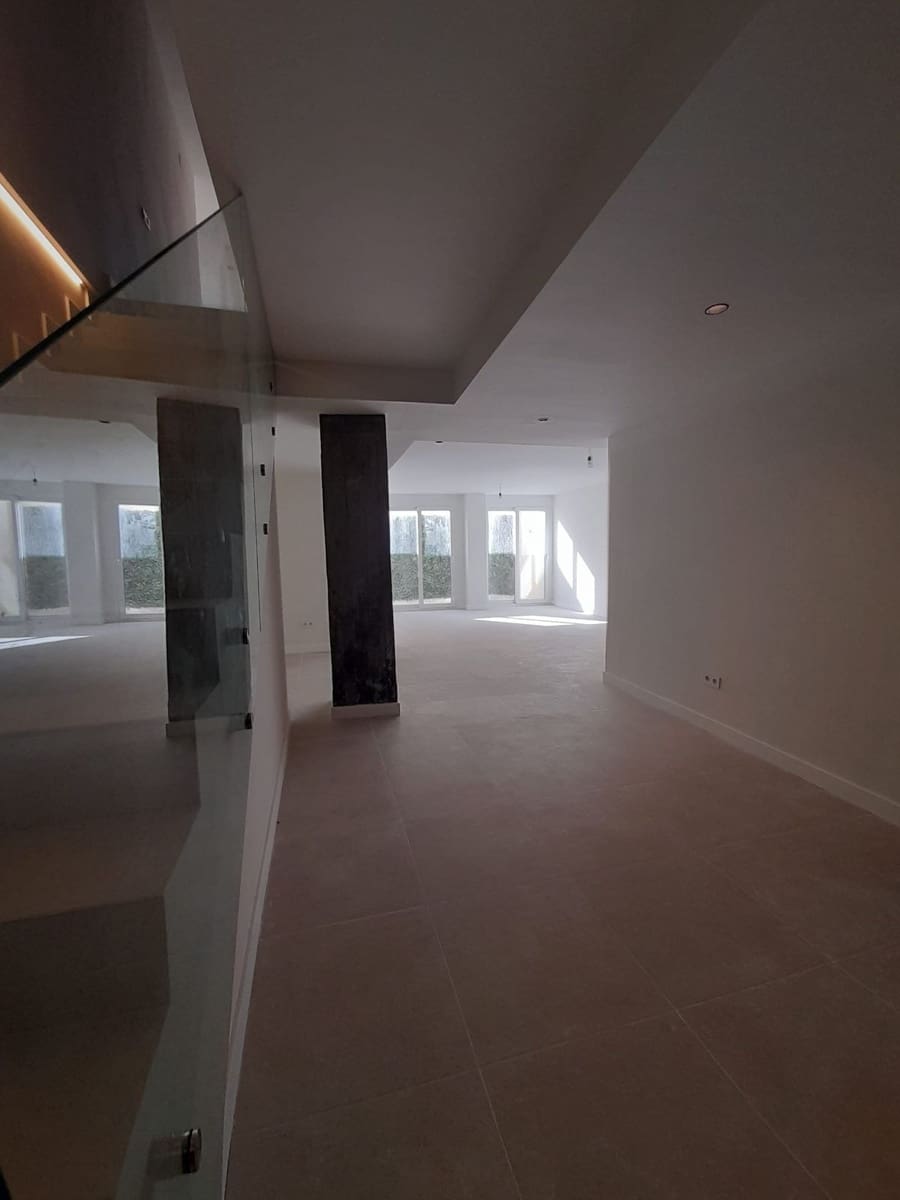 3 soveværelse Lejlighed til salg i Malaga by - € 485.000 (Ref: 9694919)