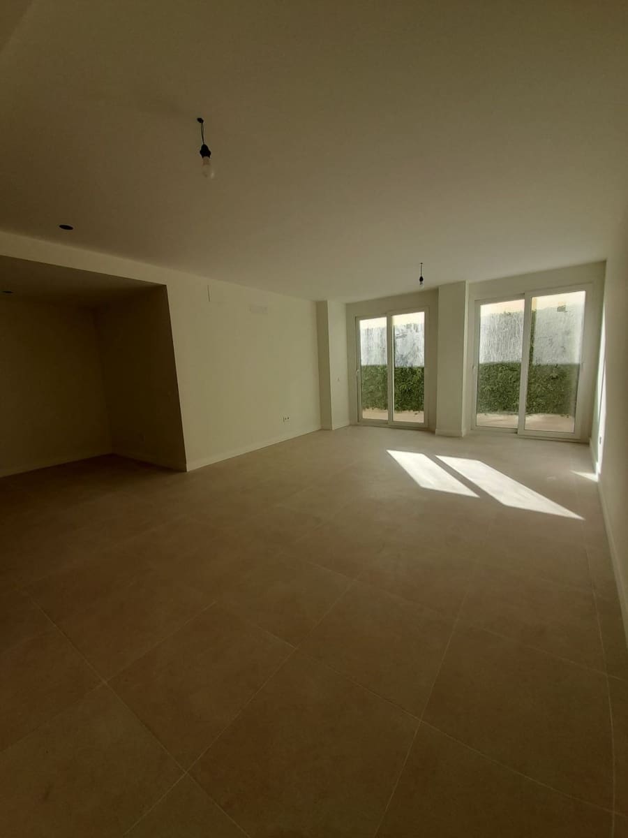 3 soveværelse Lejlighed til salg i Malaga by - € 485.000 (Ref: 9694919)