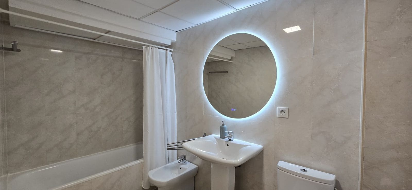 3 sypialnia Apartament na sprzedaż w Puerto Banus - 850 000 € (Ref: 9694920)