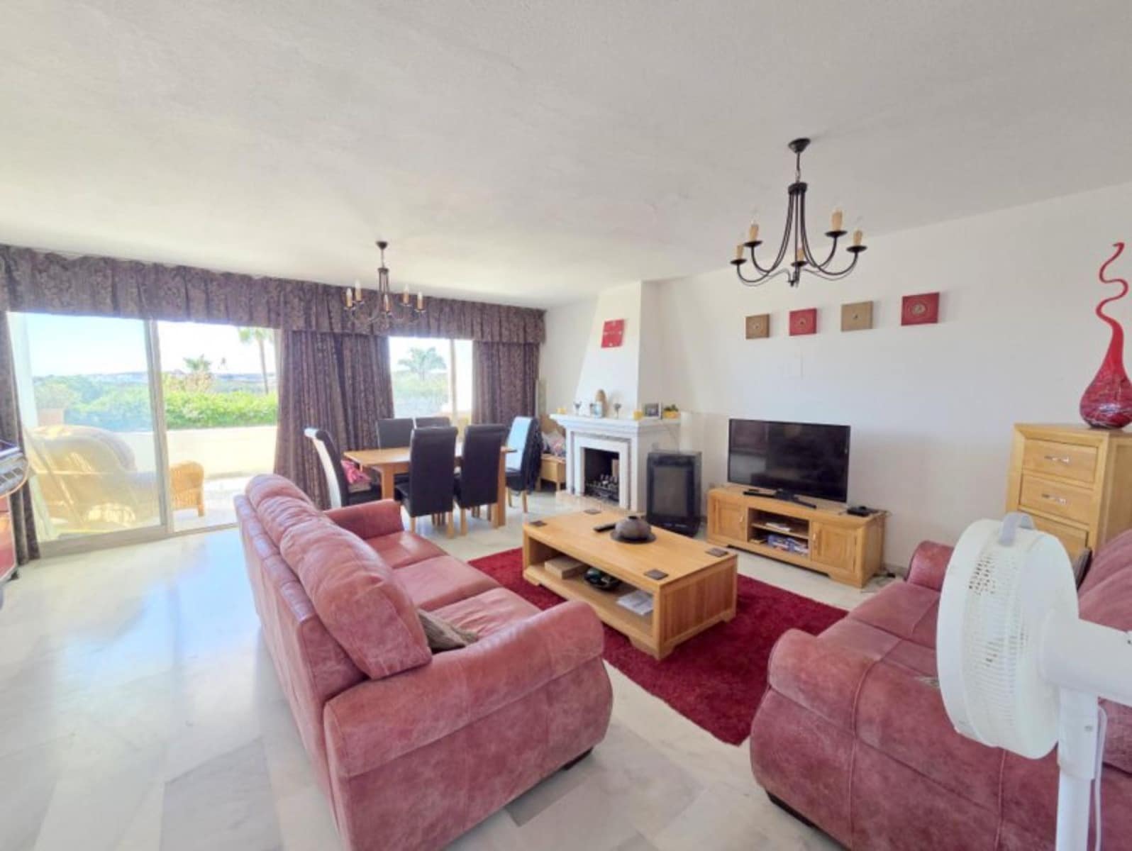 3 soveværelse Byhus til salg i La Duquesa / Puerto de la Duquesa - € 395.000 (Ref: 9694927)