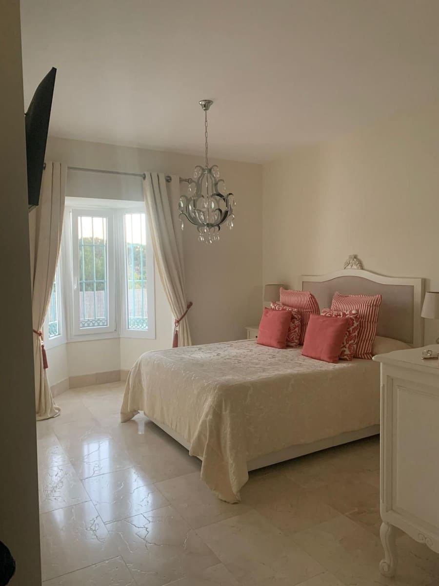 5 bedroom Villa for sale in San Roque - € 690,000 (Ref: 9694932)