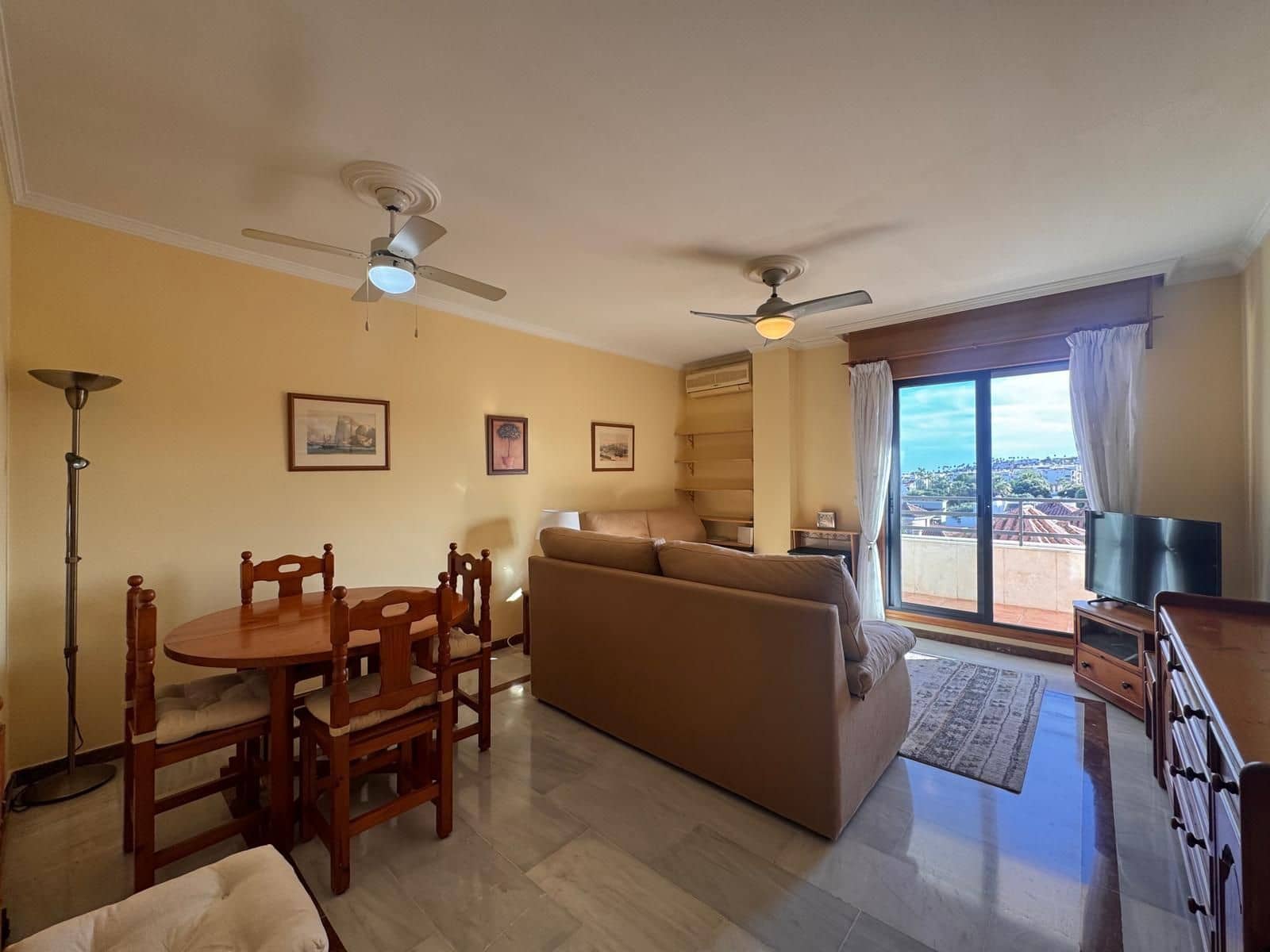 3 soveværelse Lejlighed til salg i Manilva - € 270.000 (Ref: 9694938)