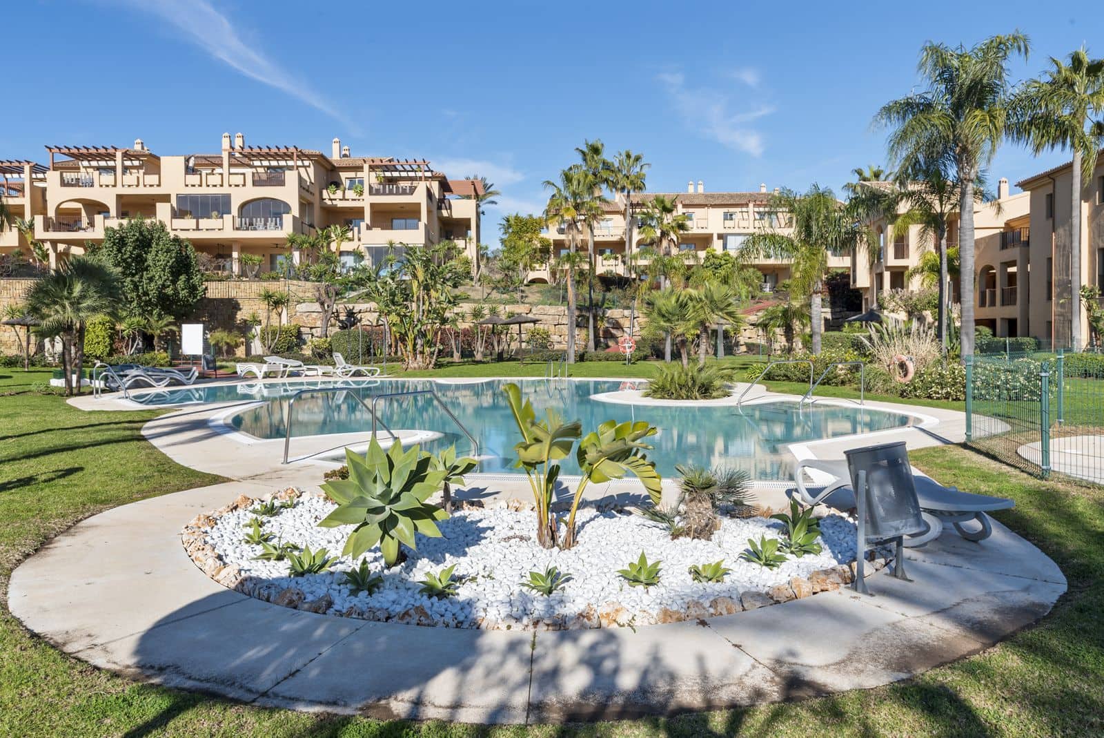 2 soverom Leilighet til salgs i Benahavis - € 499 900 (Ref: 9694944)