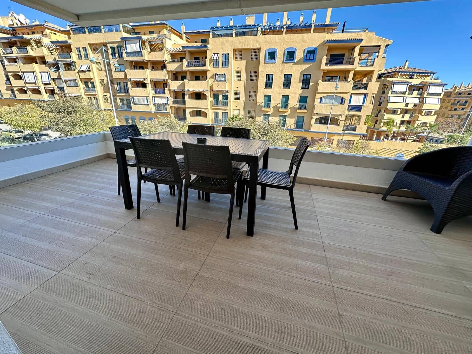 3 soveværelse Lejlighed til salg i San Pedro de Alcantara - € 665.000 (Ref: 9694946)