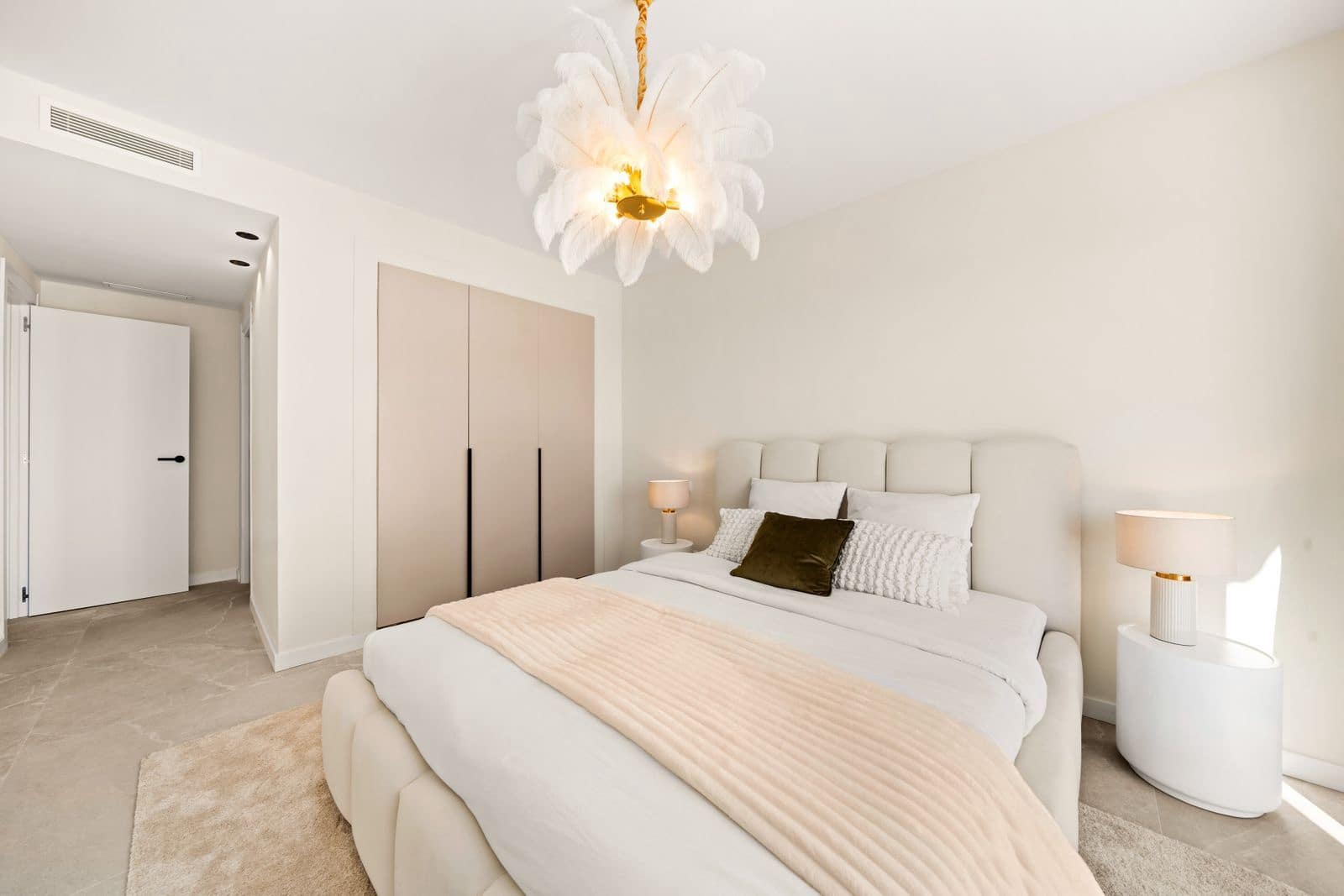 Apartamento de 3 habitaciones en La Quinta en venta - 899.000 € (Ref: 9694951)