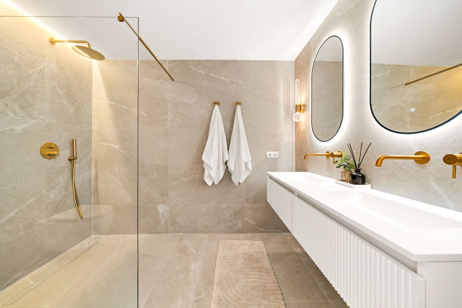 Apartamento de 3 habitaciones en La Quinta en venta - 899.000 € (Ref: 9694951)