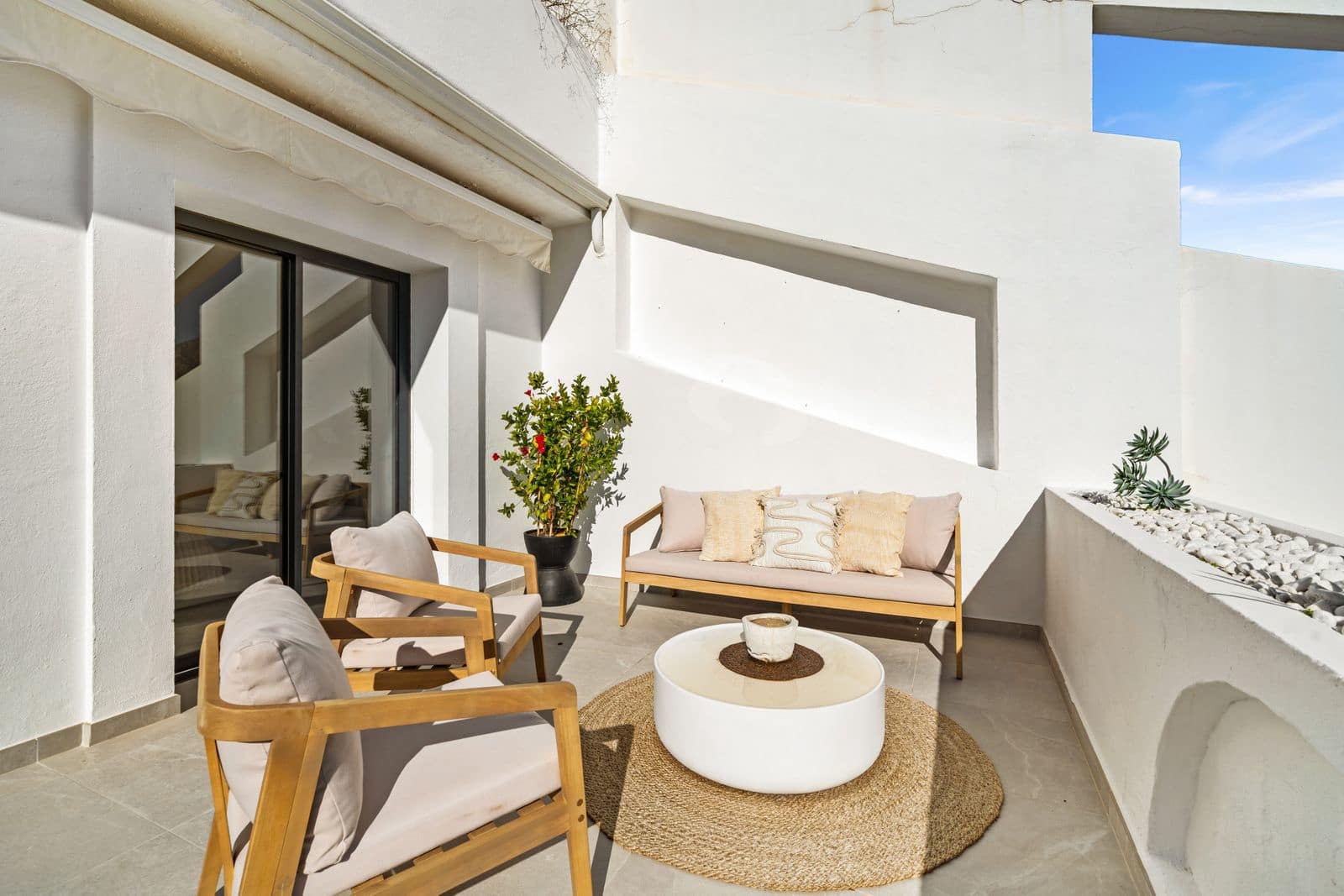 Apartamento de 3 habitaciones en La Quinta en venta - 899.000 € (Ref: 9694951)