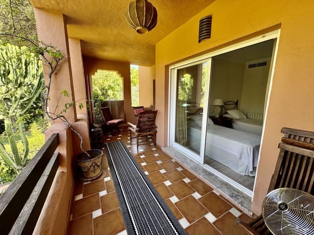 3 sypialnia Apartament na sprzedaż w Guadalmina Baja, Marbella - 1 050 000 € (Ref: 9694952)