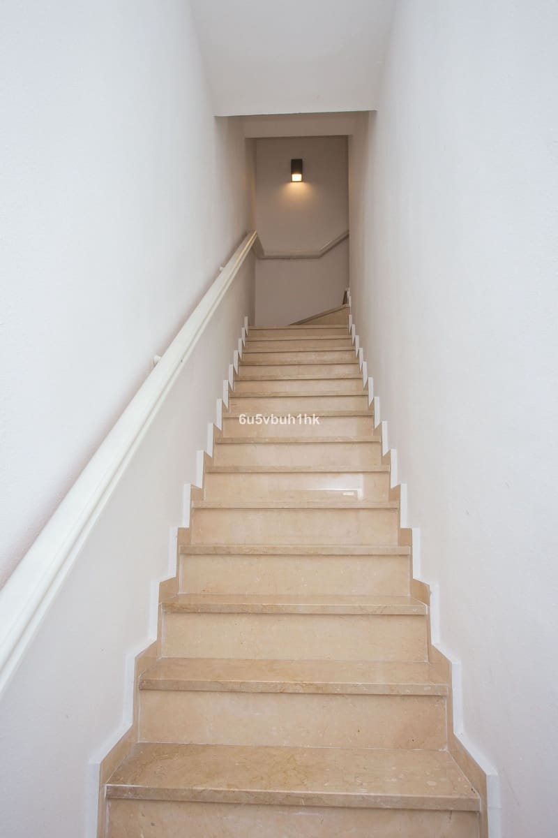 Casa de 4 habitaciones en Benalmádena en venta - 589.000 € (Ref: 9694955)