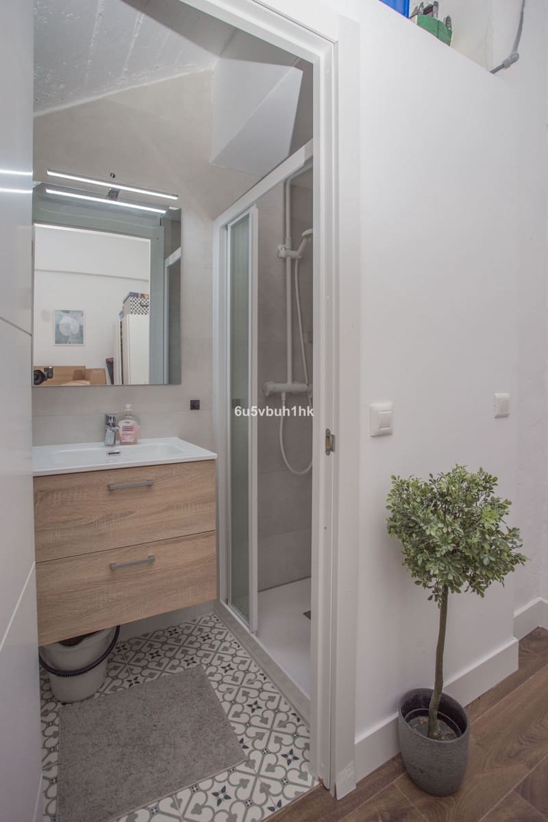 Casa de 4 habitaciones en Benalmádena en venta - 589.000 € (Ref: 9694955)