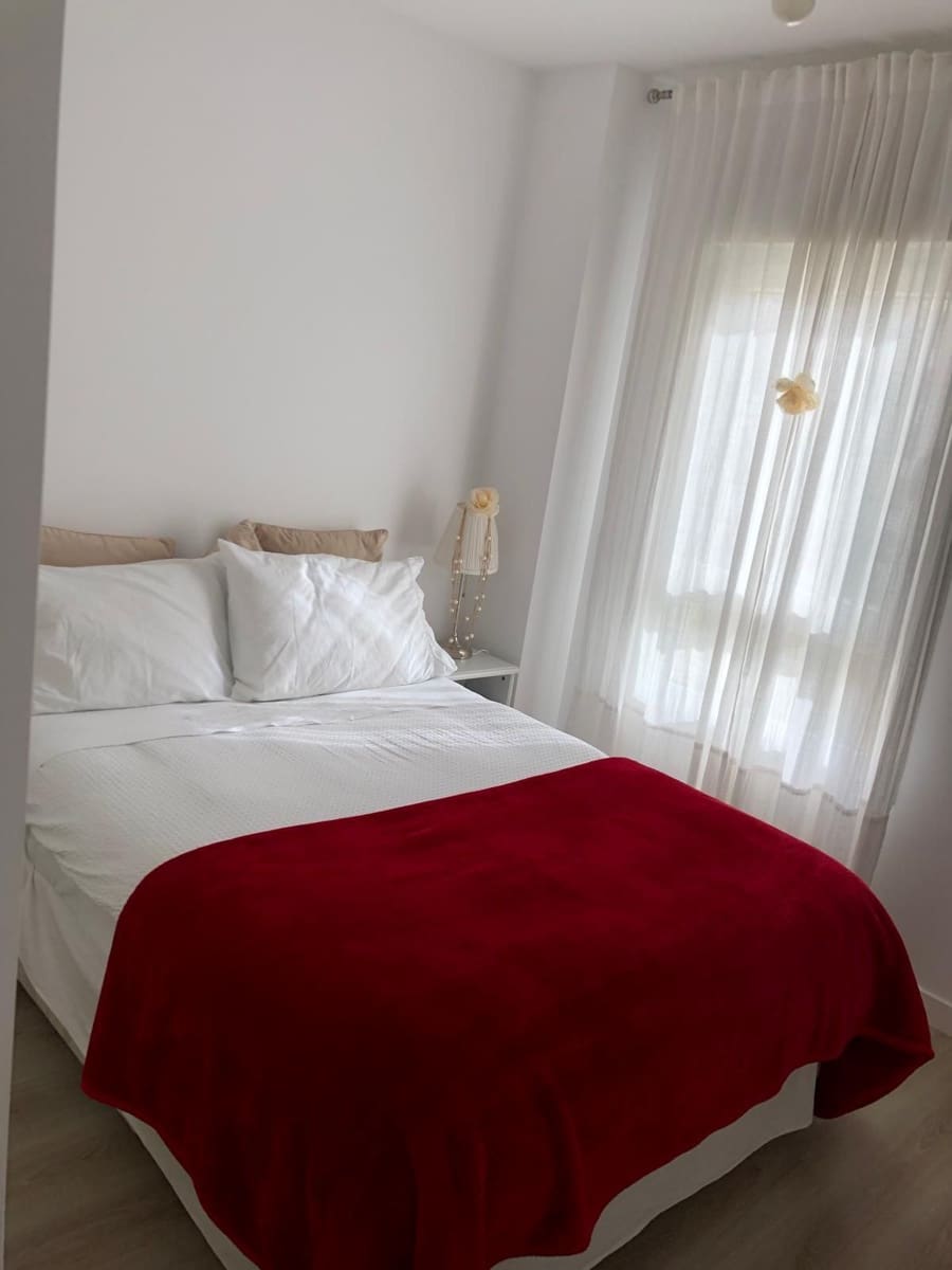 3 bedroom Apartment for sale in Nueva Andalucia - € 410,000 (Ref: 9694959)