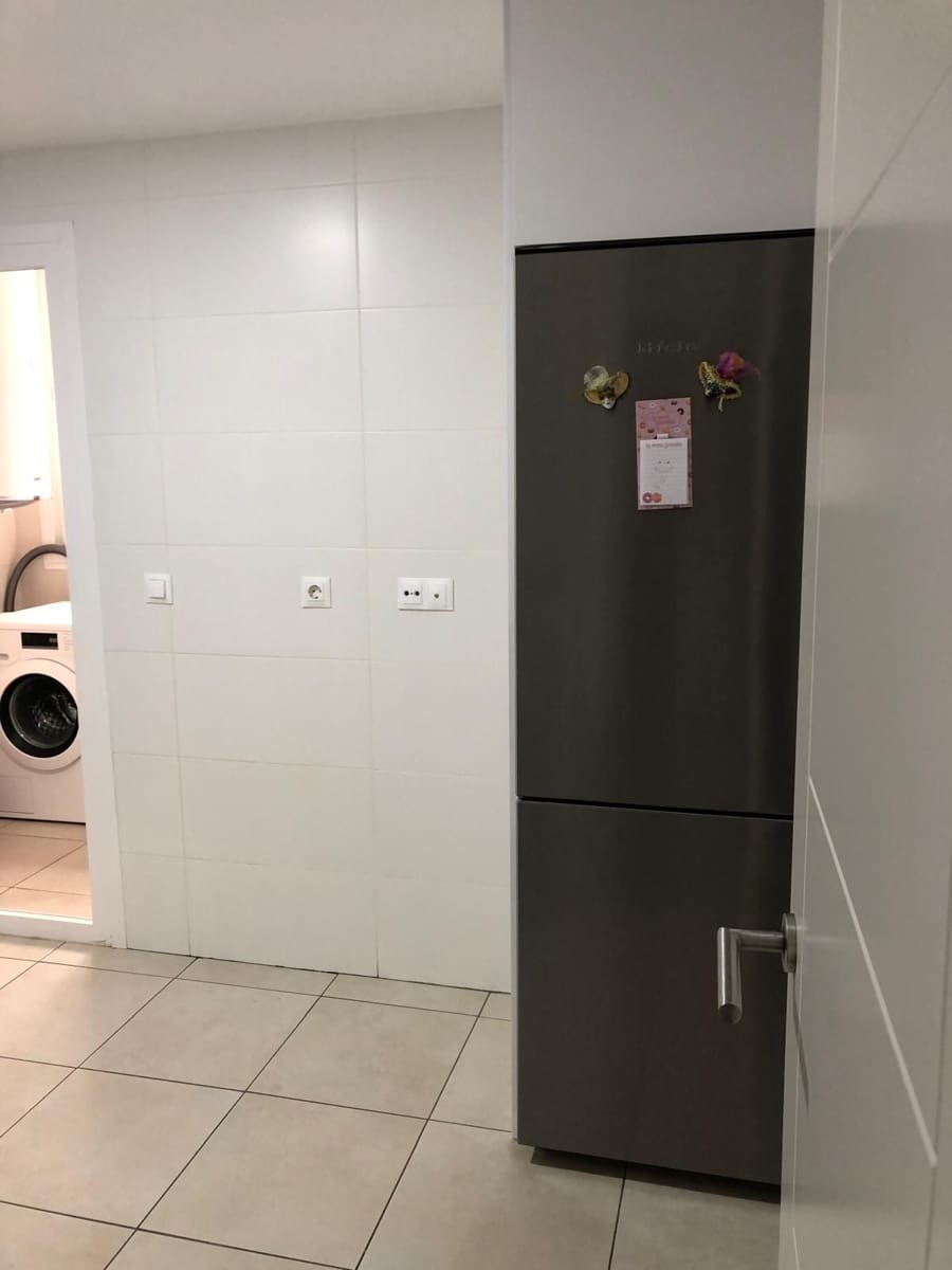 3 bedroom Apartment for sale in Nueva Andalucia - € 410,000 (Ref: 9694959)