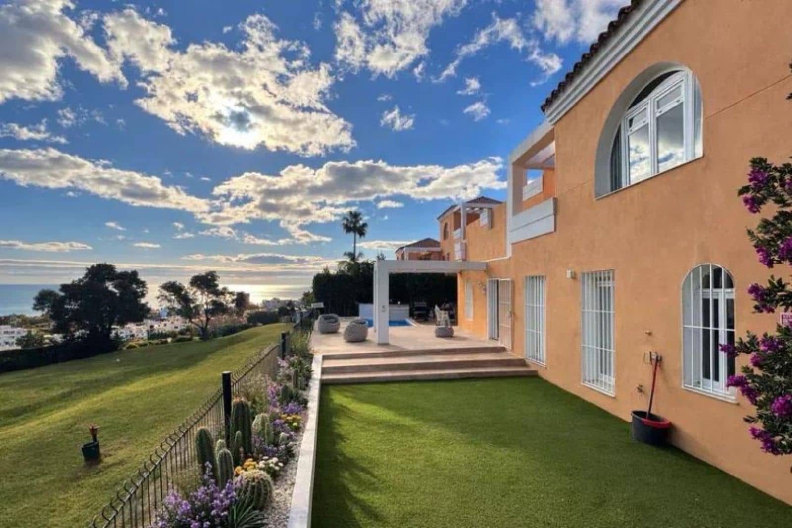 4 makuuhuone Huoneisto myytävänä paikassa Manilva - 460 000 € (Ref: 9694968)