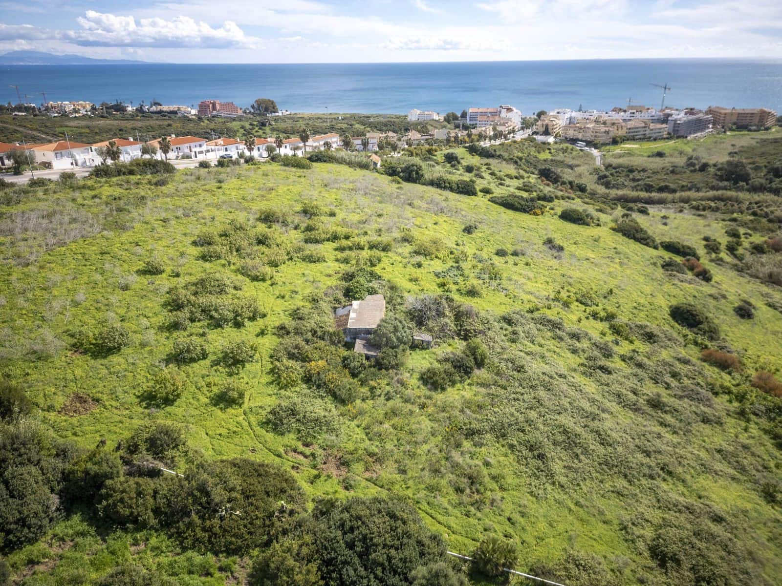 Rakentamaton maa myytävänä paikassa La Duquesa / Puerto de la Duquesa - 1 994 000 € (Ref: 9694970)