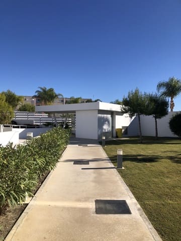 3 soveværelse Lejlighed til salg i Cancelada, Estepona - € 450.000 (Ref: 9694972)