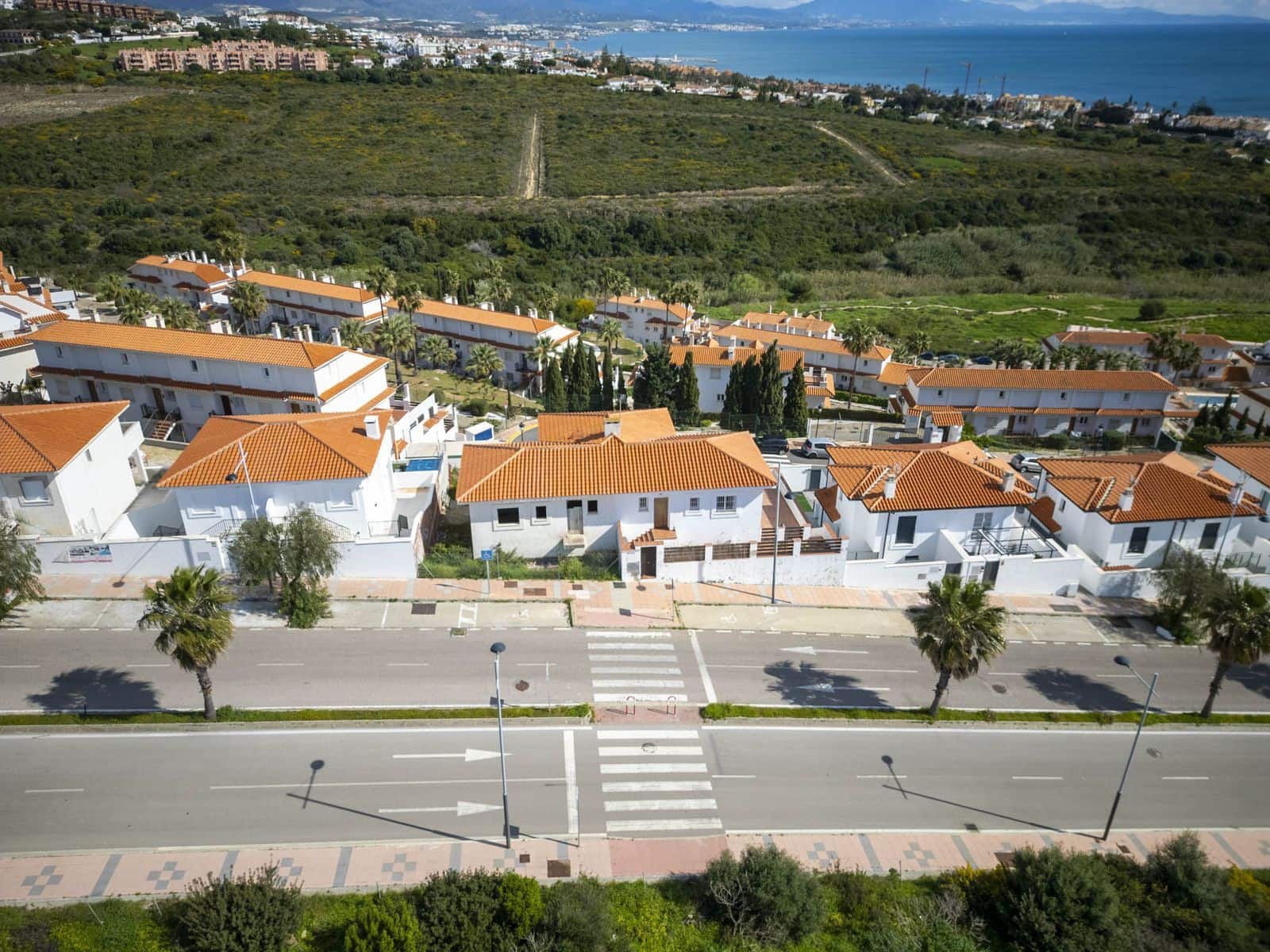 4 soveværelse Semi-Rækkehus til salg i La Duquesa / Puerto de la Duquesa - € 395.000 (Ref: 9694973)