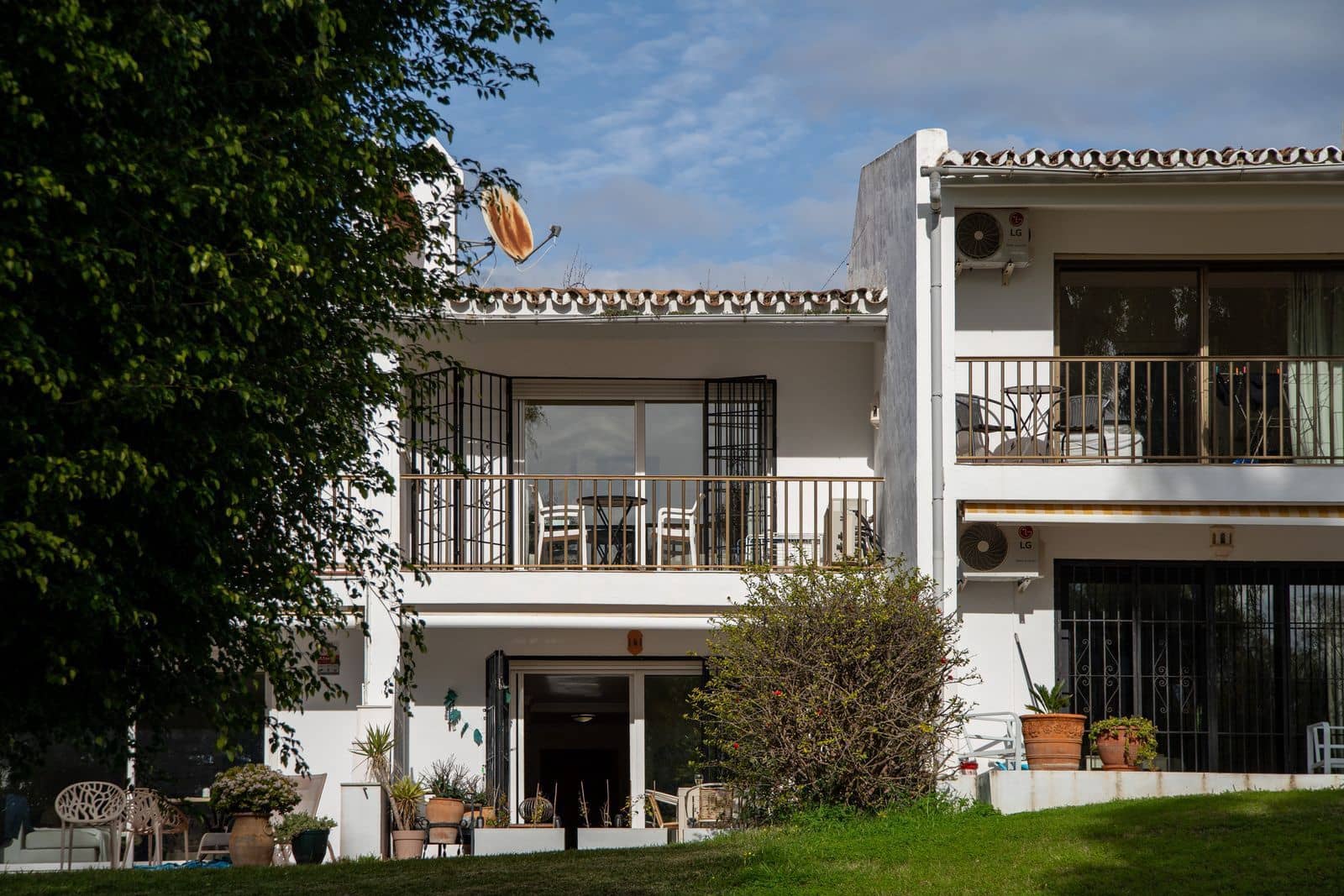 2 soveværelse Semi-Rækkehus til salg i New Golden Mile - € 460.000 (Ref: 9694974)