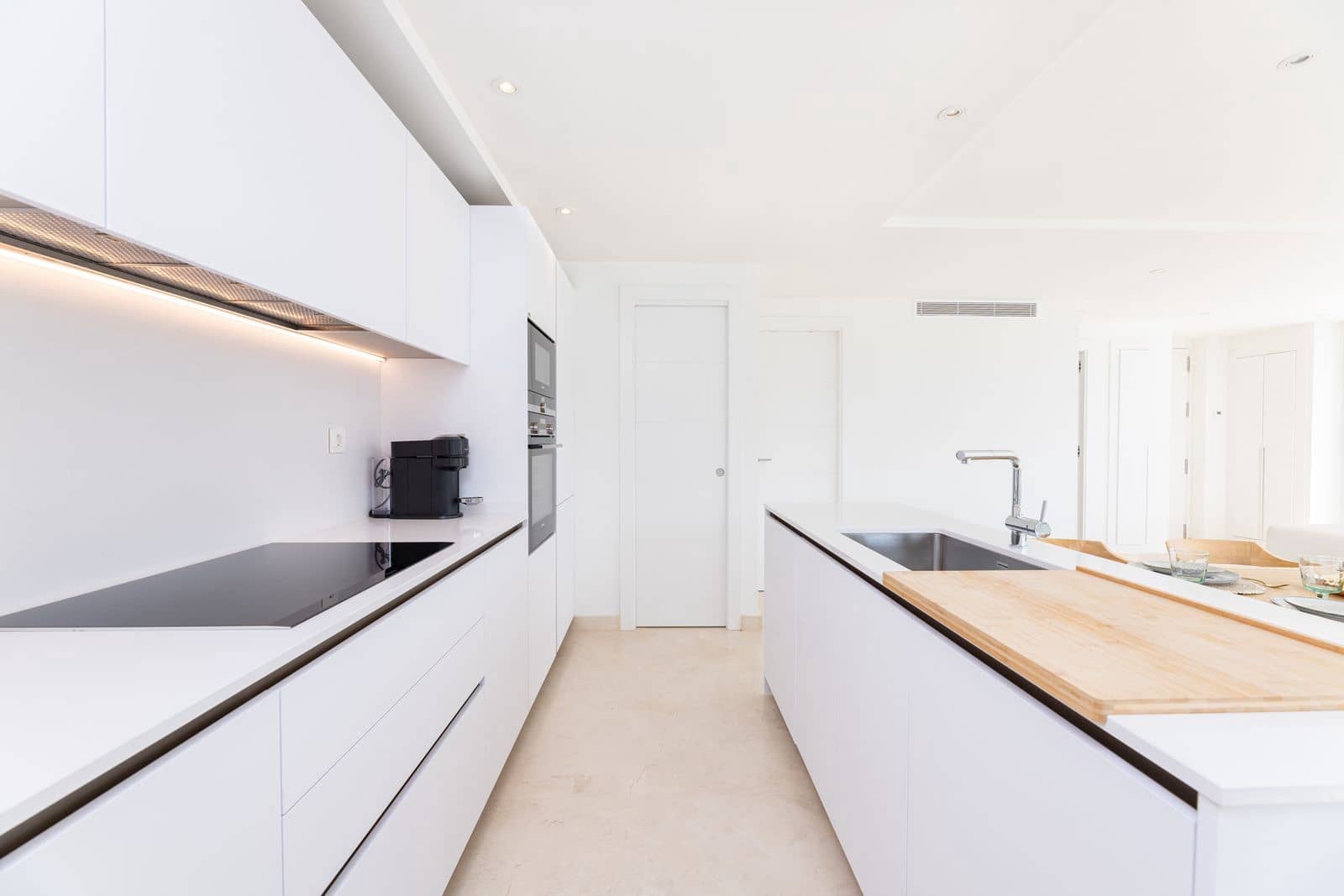 2 quarto Apartamento para venda em Nueva Andalucia - 775 000 € (Ref: 9694976)