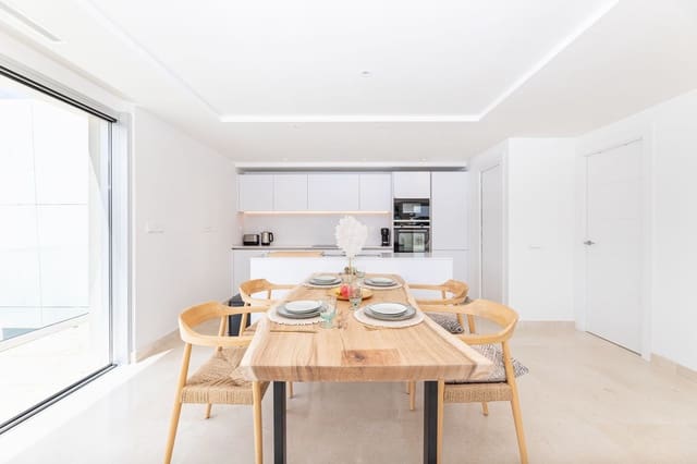 2 quarto Apartamento para venda em Nueva Andalucia, Marbella - 775 000 € (Ref: 9694976)