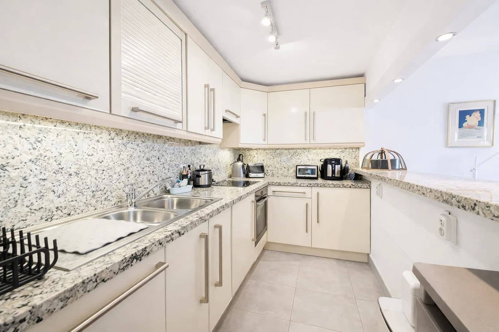 Apartamento de 2 habitaciones en La Duquesa / Puerto de la Duquesa en venta - 310.000 € (Ref: 9694977)