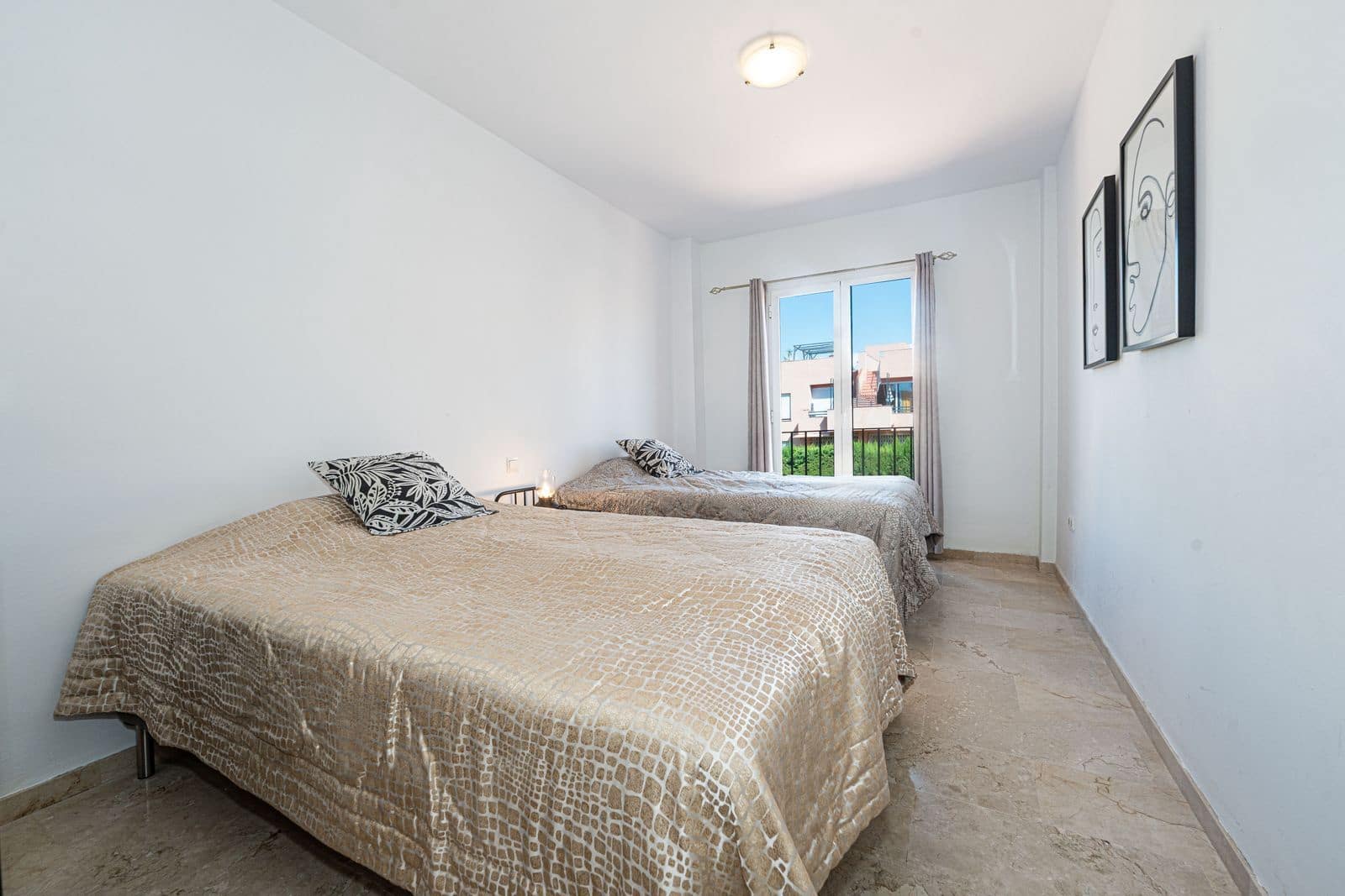 3 quarto Penthouse para venda em La Duquesa / Puerto de la Duquesa - 269 000 € (Ref: 9694981)