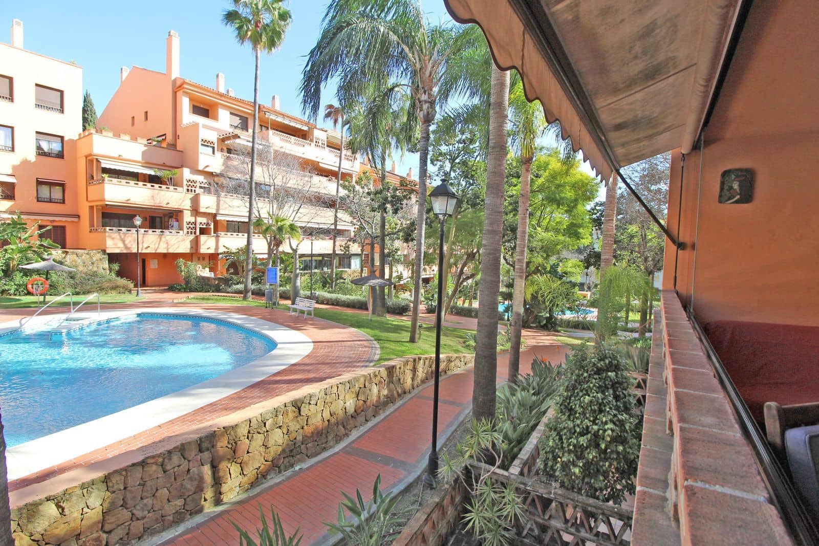 Apartamento de 1 habitación en Golden Mile en venta - 379.000 € (Ref: 9694990)