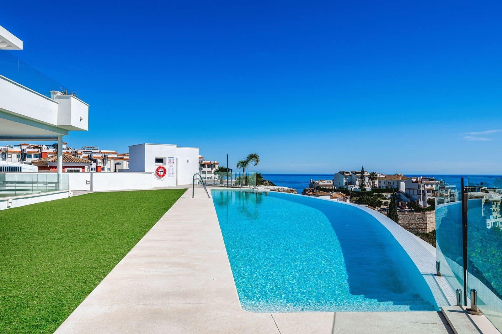 2 Zimmer Apartment zu verkaufen in Benalmadena Costa - 1.100.000 € (Ref: 9694995)