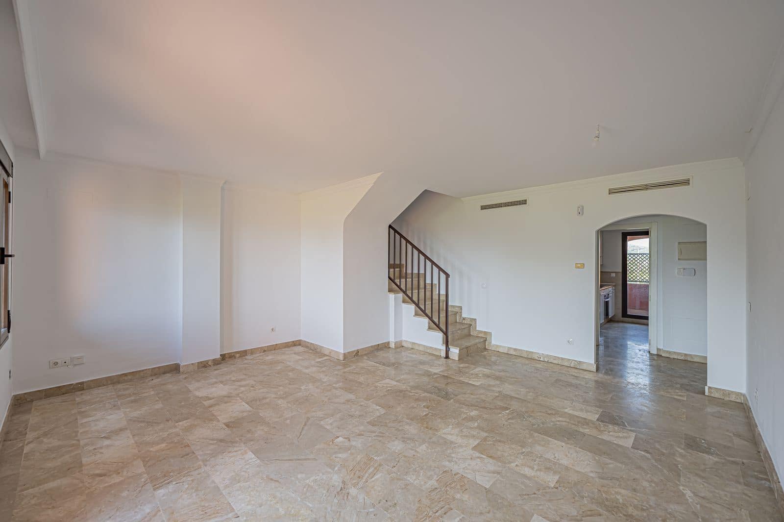 3 camera da letto Attico in vendita in Estepona - 310.000 € (Rif: 9694998)