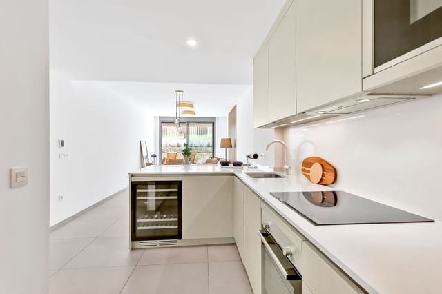 Apartamento de 2 habitaciones en Elviria, Marbella en venta - 634.900 € (Ref: 9694999)