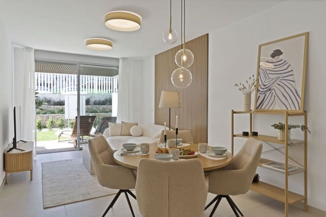 Apartamento de 2 habitaciones en Elviria, Marbella en venta - 634.900 € (Ref: 9694999)