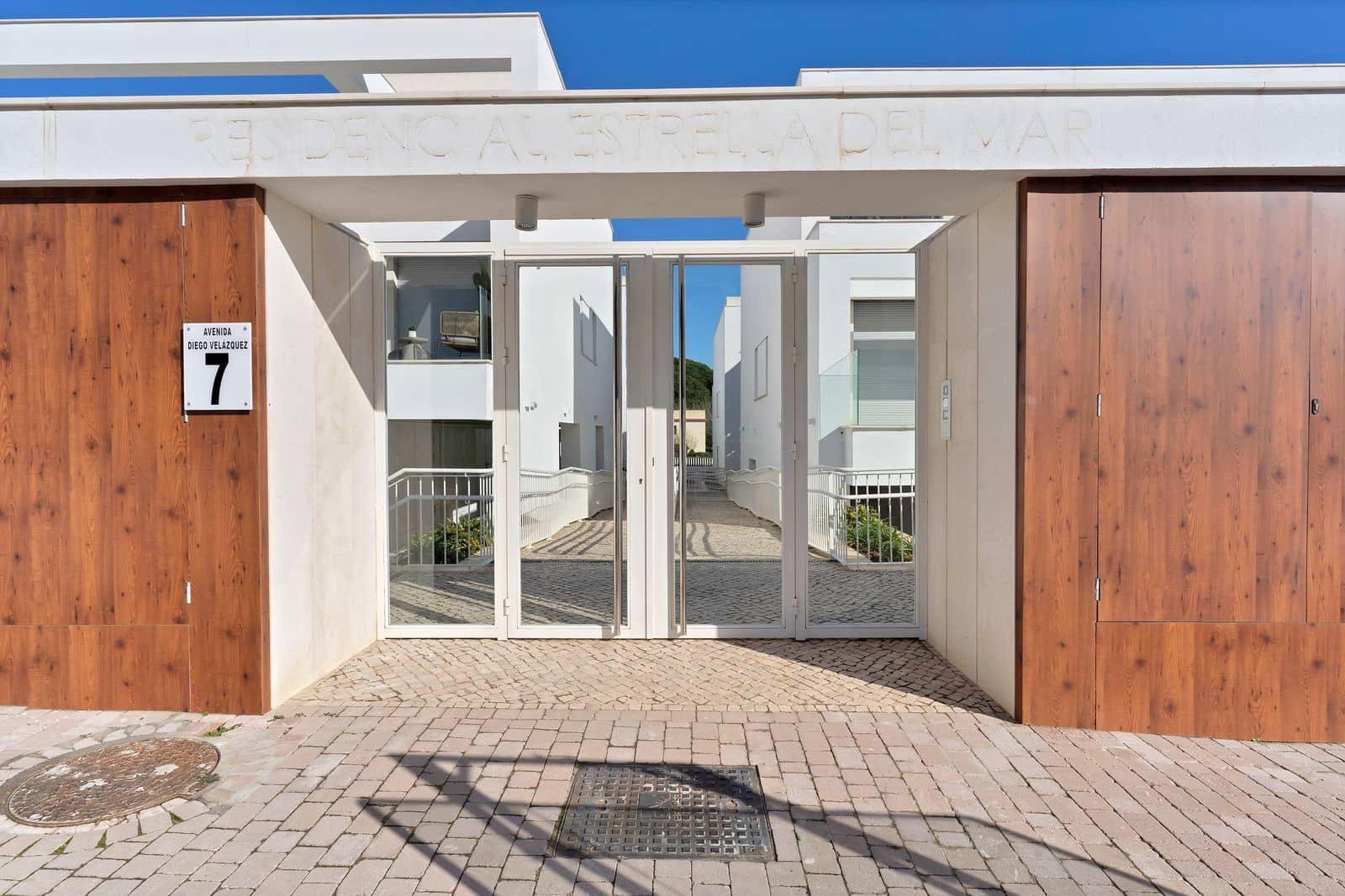 Apartamento de 2 habitaciones en Elviria en venta - 634.900 € (Ref: 9694999)