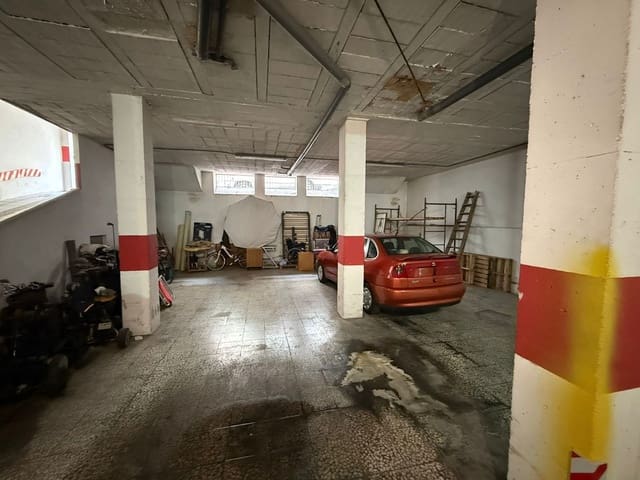 Garage for sale in San Pedro de Alcantara, Marbella - € 250,000 (Ref: 9695003)