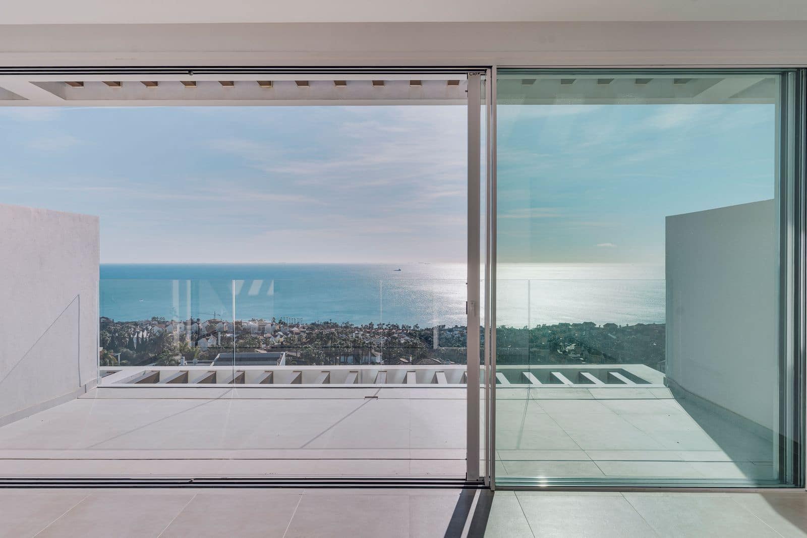 2 bedroom Apartment for sale in La Alcaidesa - € 525,000 (Ref: 9695012)