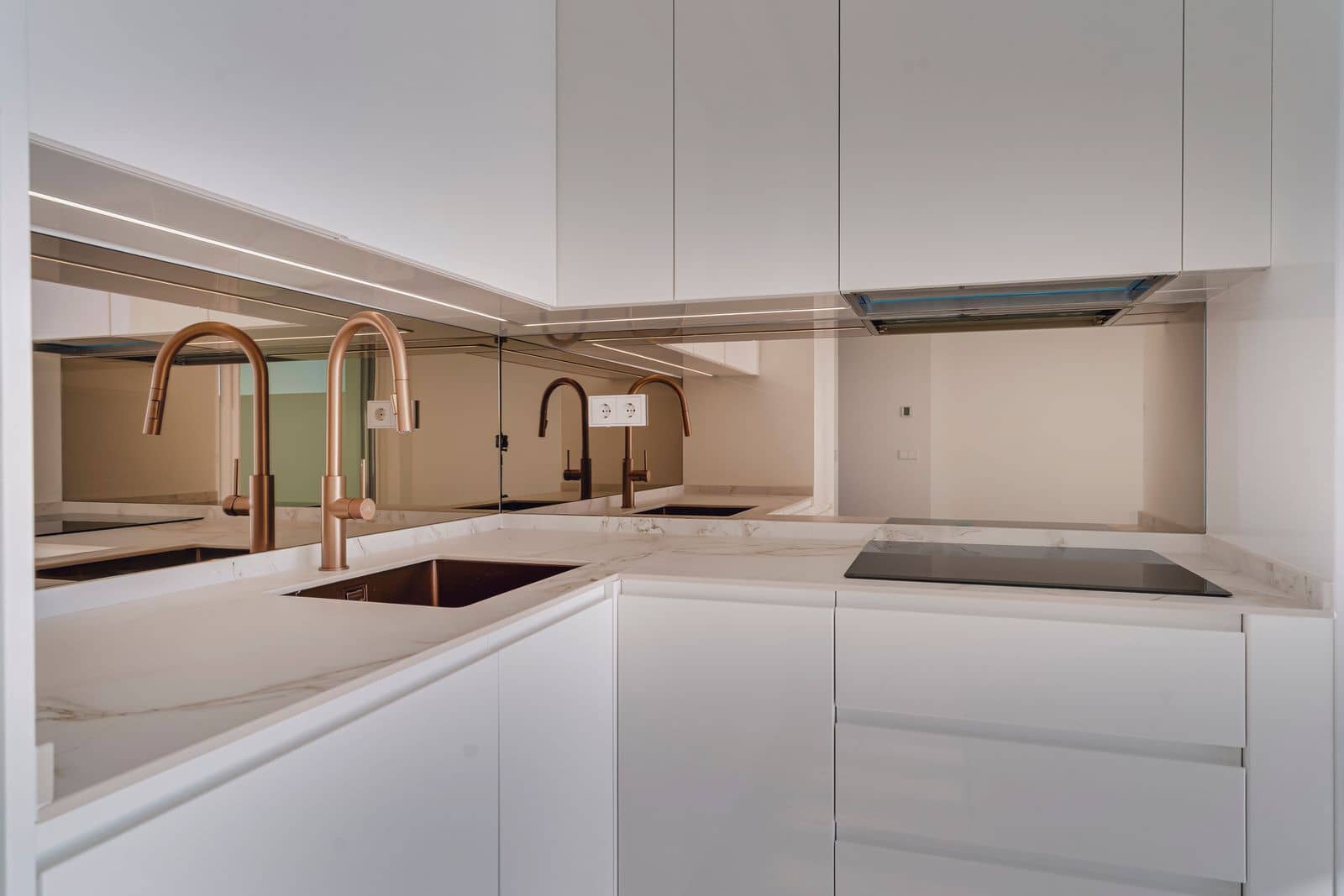 2 bedroom Apartment for sale in La Alcaidesa - € 525,000 (Ref: 9695012)