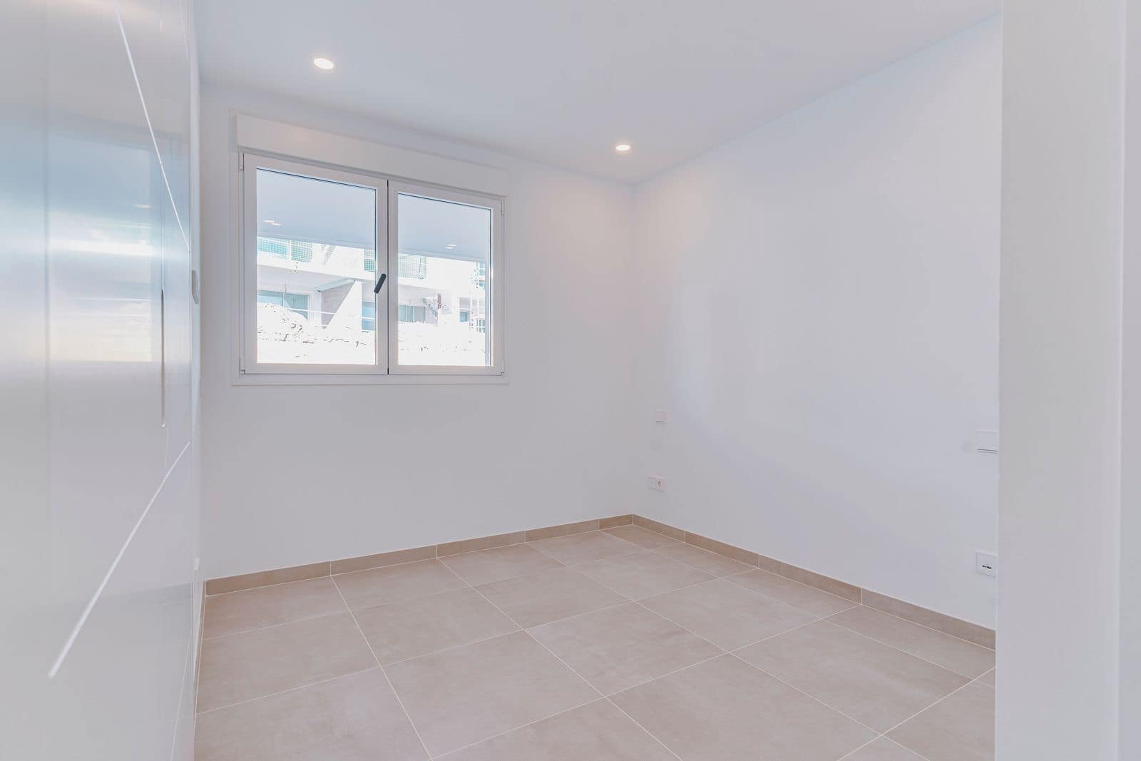 2 bedroom Apartment for sale in La Alcaidesa - € 525,000 (Ref: 9695012)