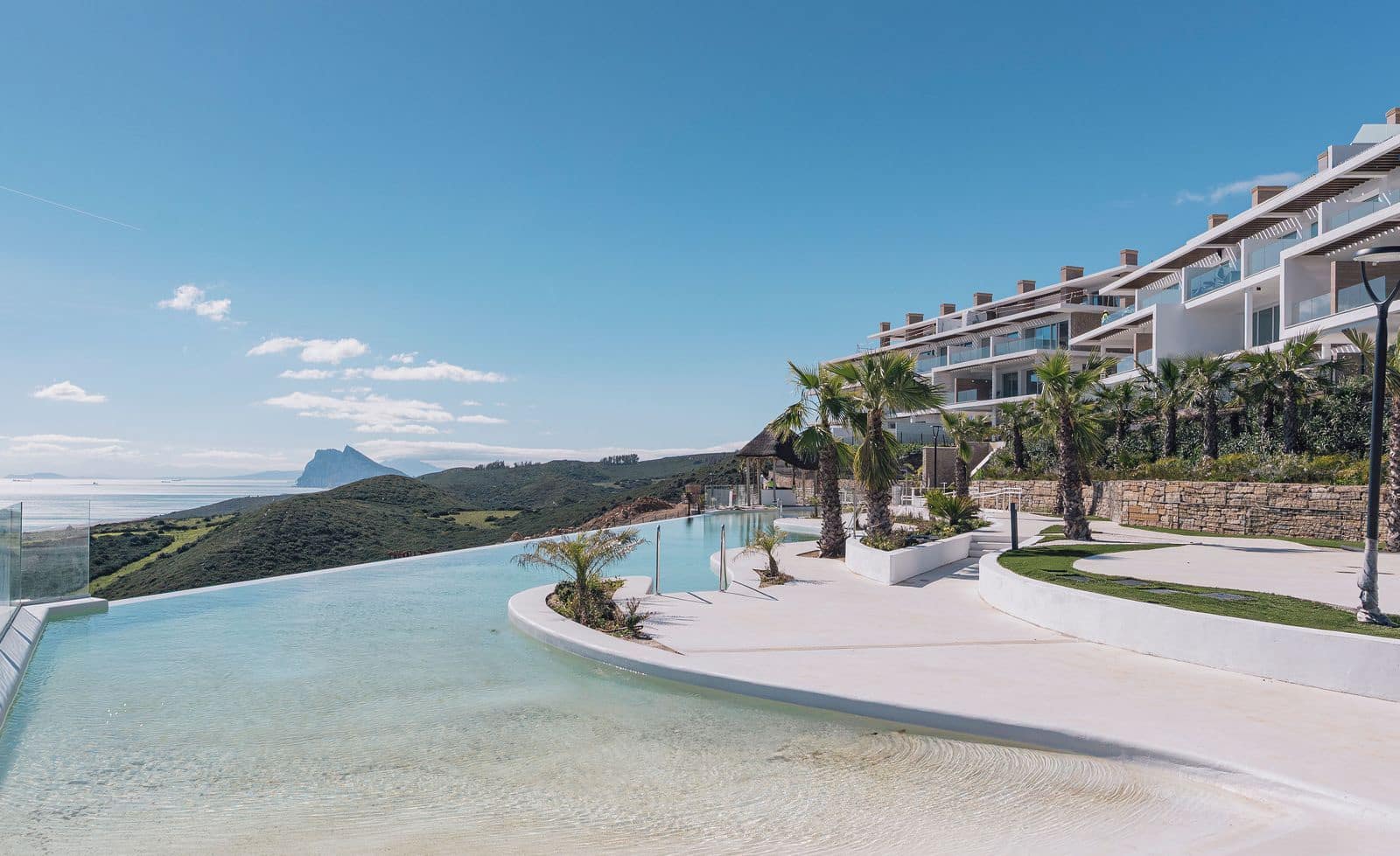 2 bedroom Apartment for sale in La Alcaidesa - € 525,000 (Ref: 9695012)