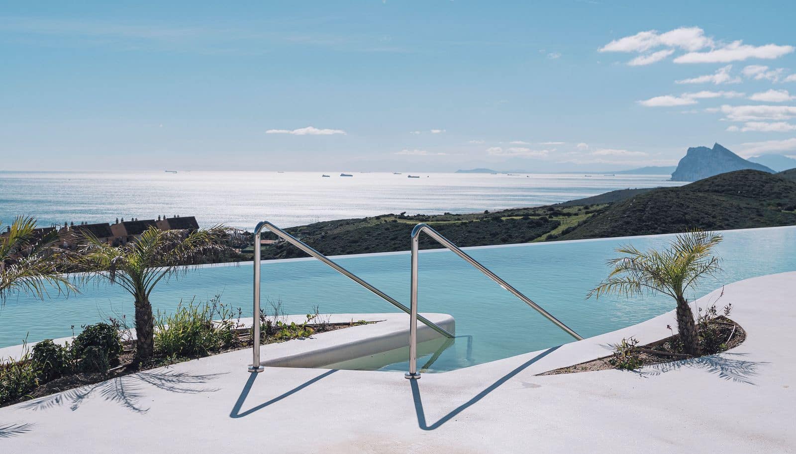 2 bedroom Apartment for sale in La Alcaidesa - € 525,000 (Ref: 9695012)