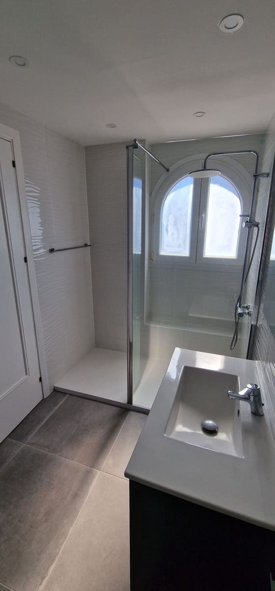 3 soveværelse Byhus til salg i La Duquesa / Puerto de la Duquesa - € 510.000 (Ref: 9695014)