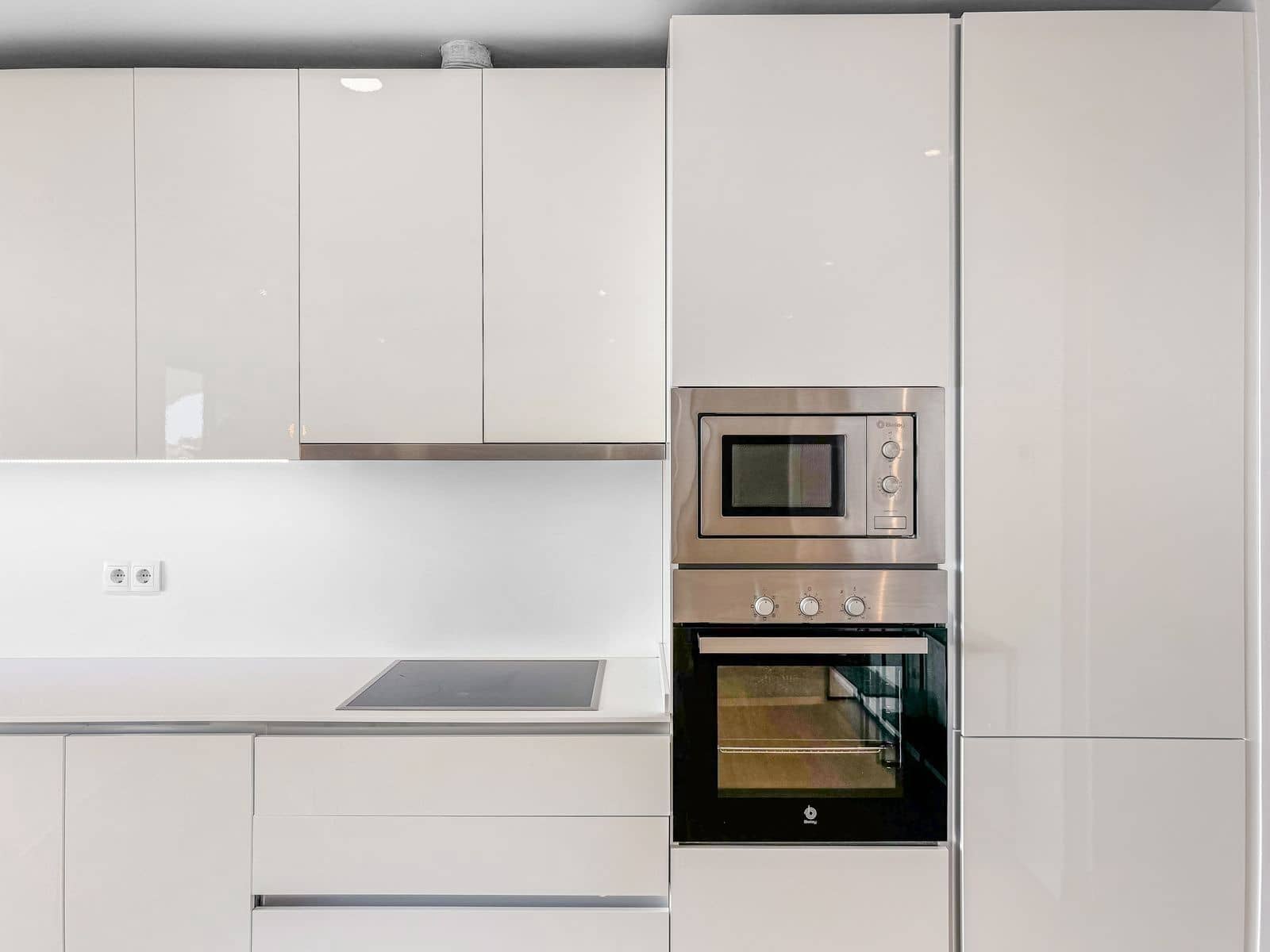 3 soveværelse Lejlighed til salg i Manilva - € 499.000 (Ref: 9695022)