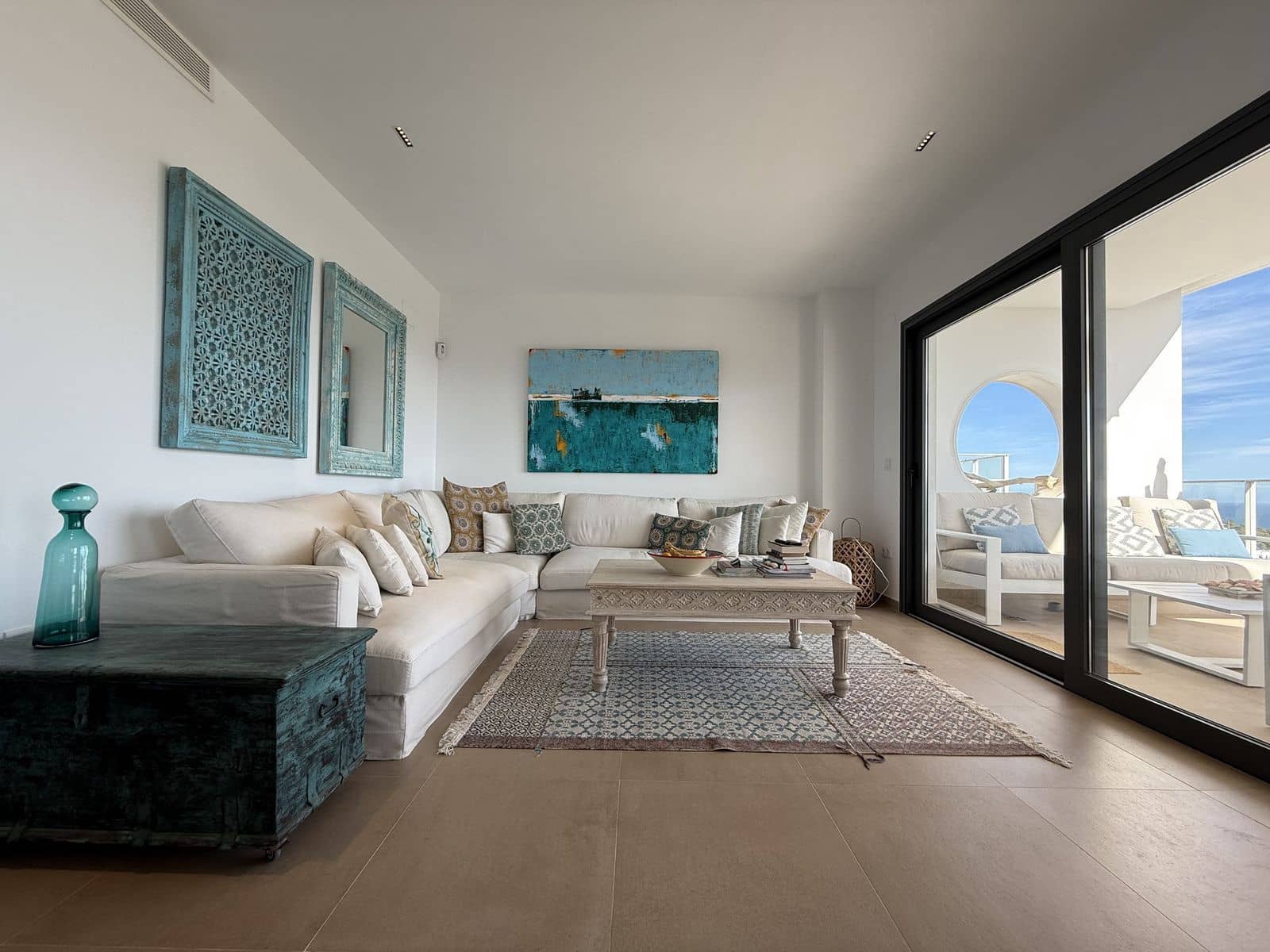 3 soveværelse Lejlighed til salg i Manilva - € 499.000 (Ref: 9695022)