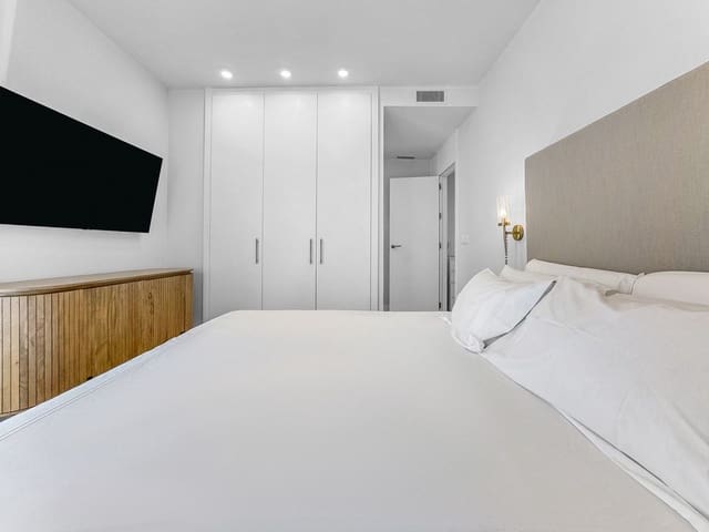 3 soveværelse Lejlighed til salg i Manilva - € 499.000 (Ref: 9695022)