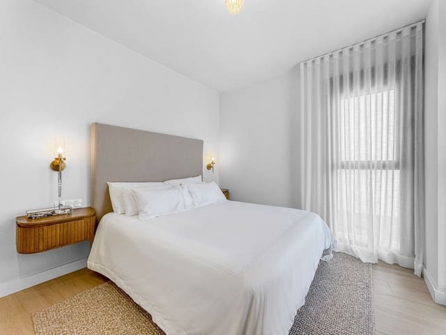 3 soveværelse Lejlighed til salg i Manilva - € 499.000 (Ref: 9695022)