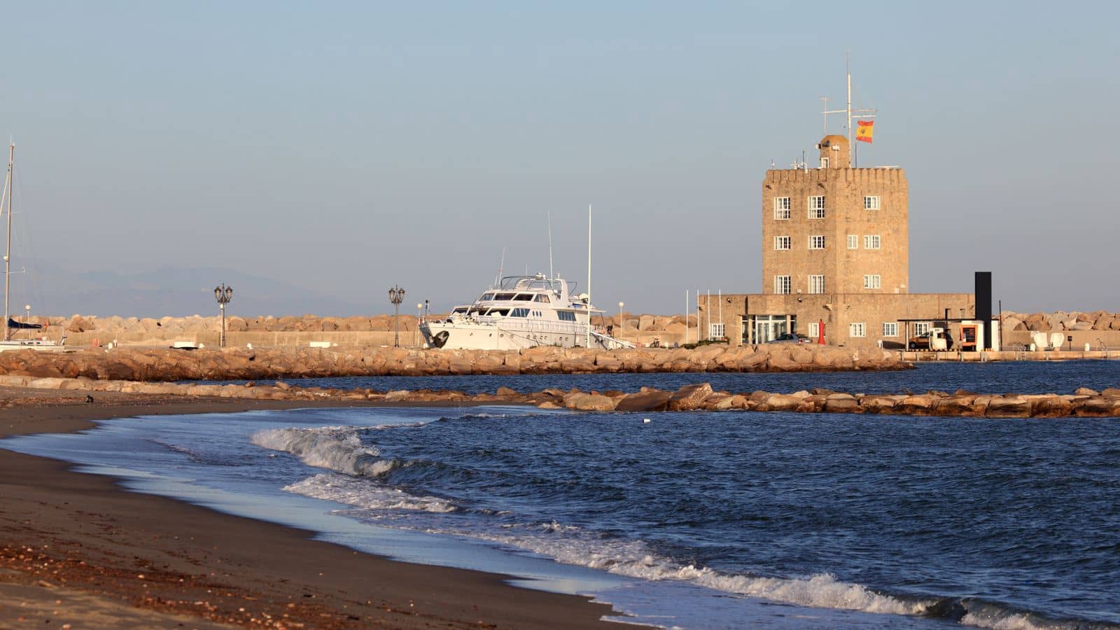 3 soveværelse Lejlighed til salg i Manilva - € 499.000 (Ref: 9695022)