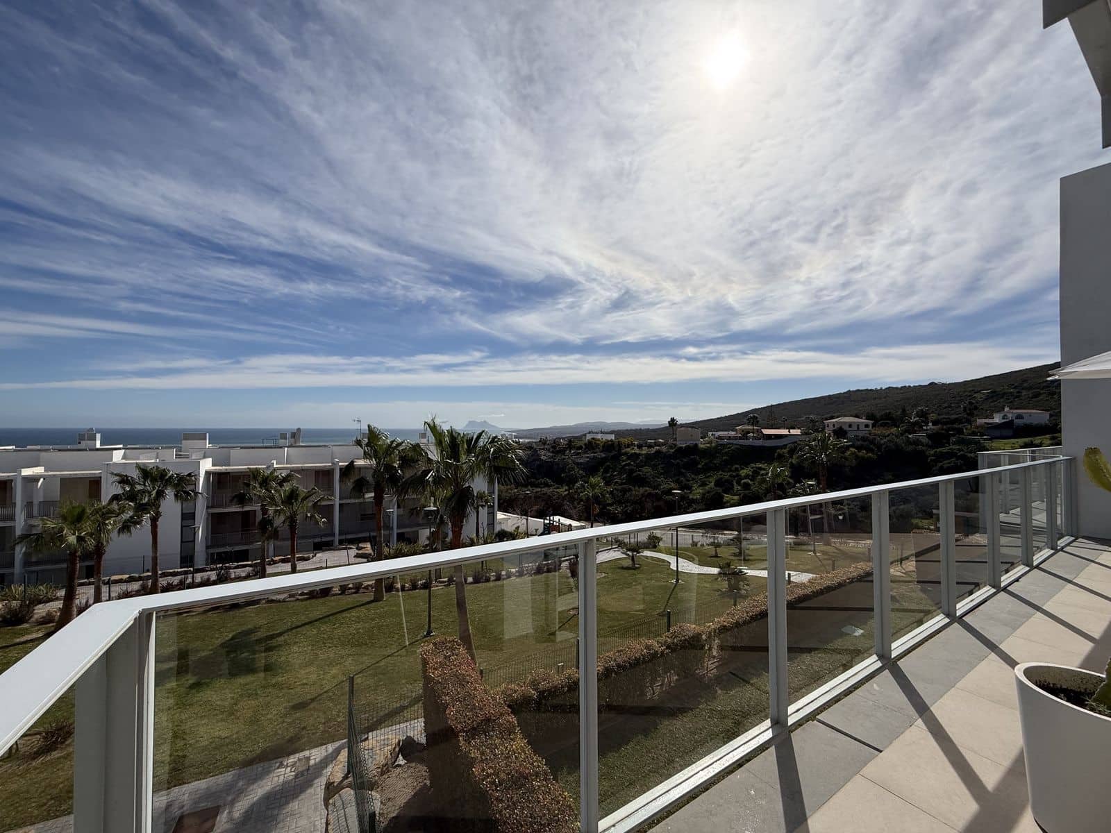 3 soveværelse Lejlighed til salg i Manilva - € 499.000 (Ref: 9695022)