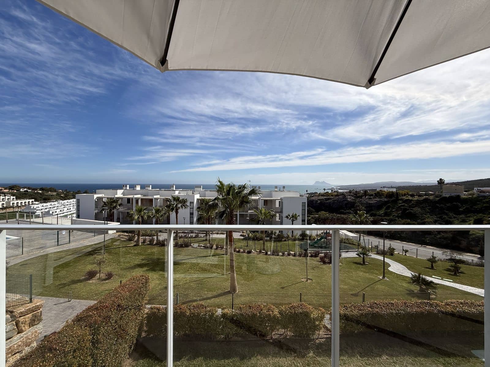 3 soveværelse Lejlighed til salg i Manilva - € 499.000 (Ref: 9695022)