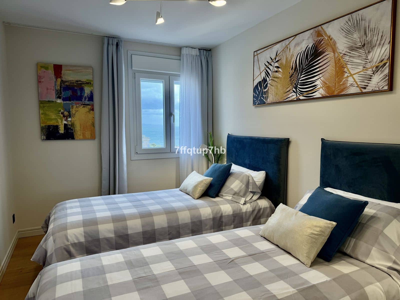 3 soverom Penthouse til salgs i Estepona - € 890 000 (Ref: 9695030)