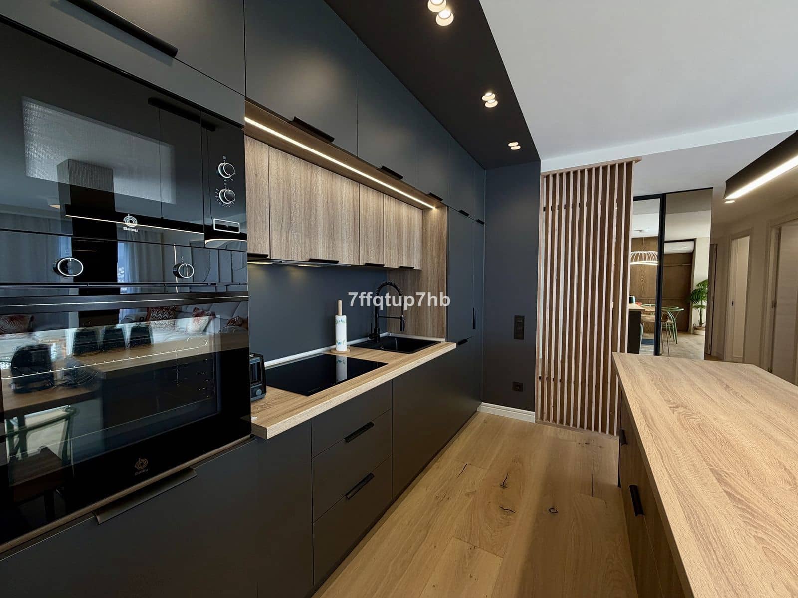 3 soverom Penthouse til salgs i Estepona - € 890 000 (Ref: 9695030)